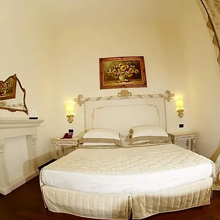 Ξενοδοχείο Grand Di 4*