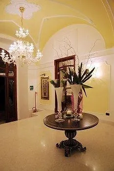 Grand Di Отель Лечче