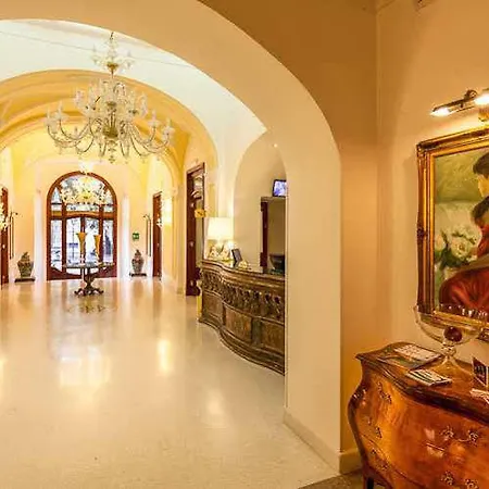 Hotel Grand Di